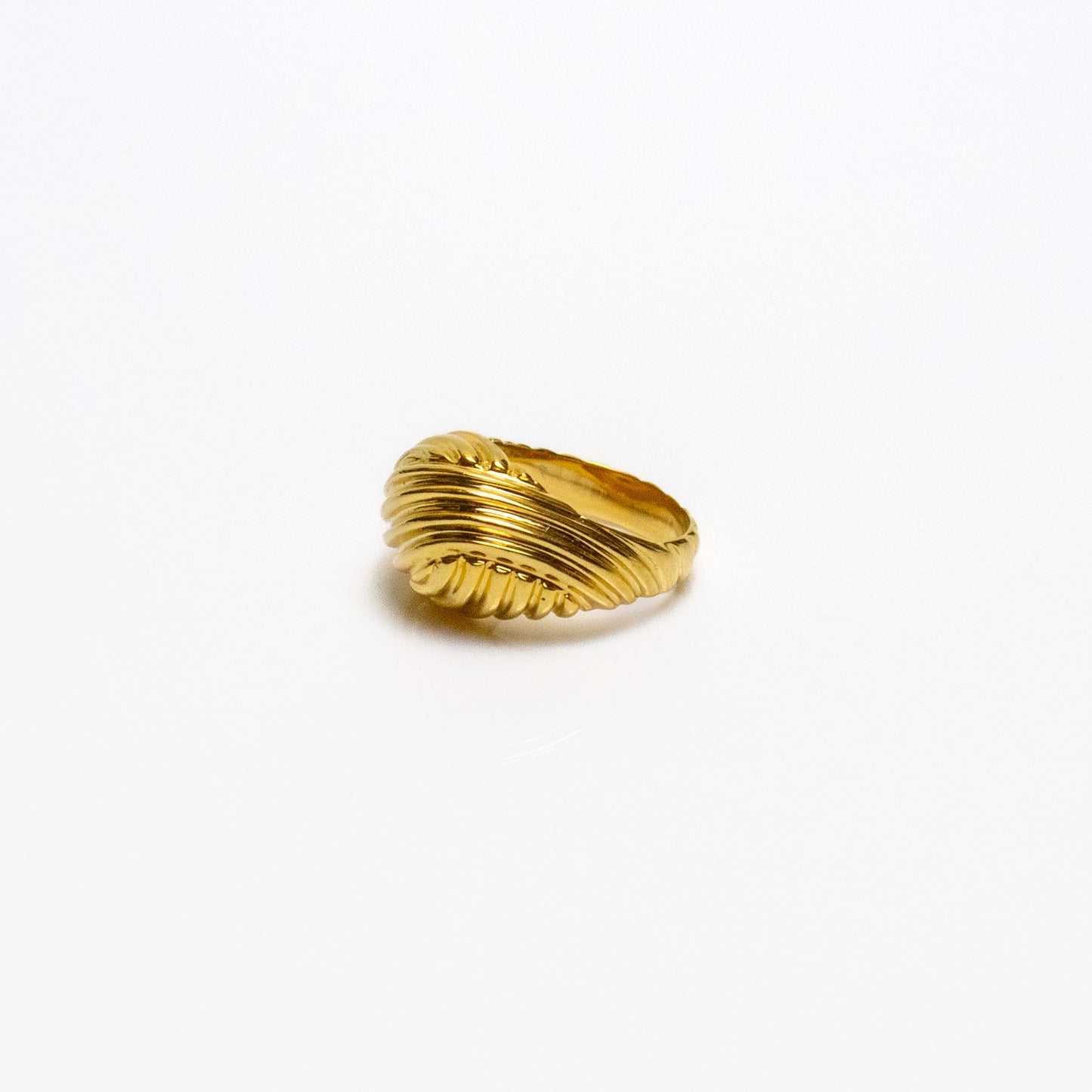 Bague Dôme Cannelée en Or 18K, 20K et 22K | Or Massif, Prix au Poids, Fabriquée à Montréal