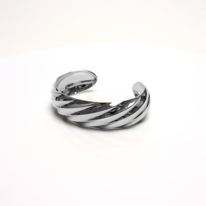 Gold Textured Bangle | Solid Gold Bracelet Priced by Weight in Canada