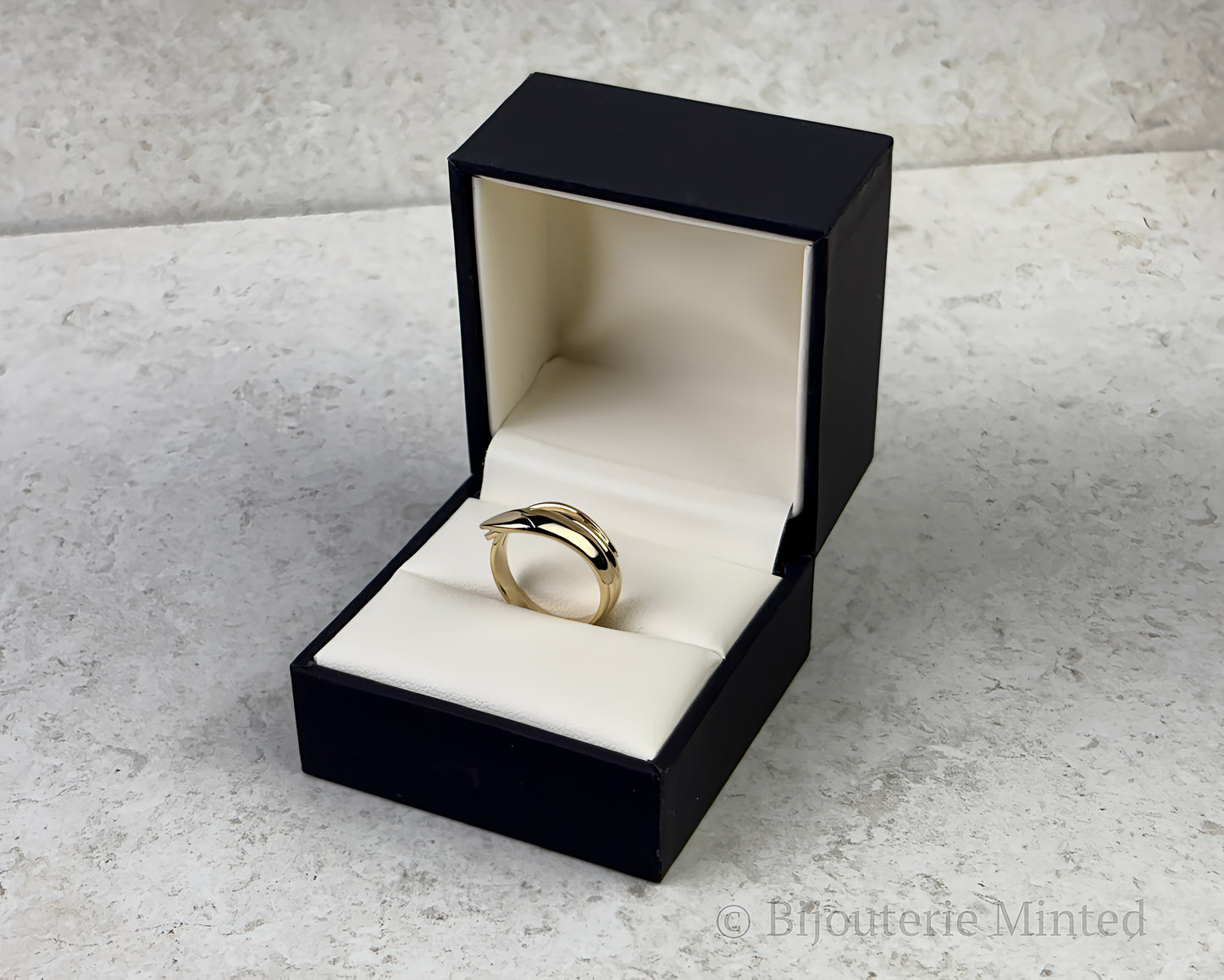 Bague Serpentine en Or 18K, 20K et 22K | Or Massif, Prix au Poids, Fabriquée à Montréal