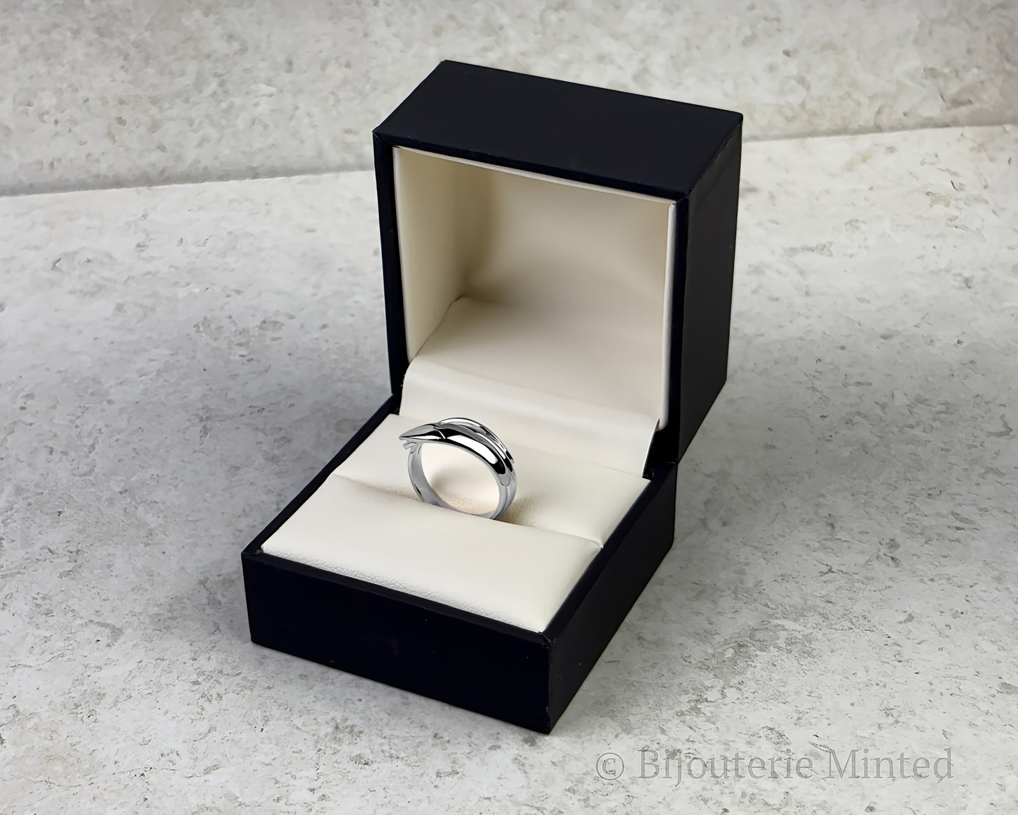 Bague Serpentine en Or 18K, 20K et 22K | Or Massif, Prix au Poids, Fabriquée à Montréal