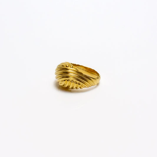 Bague Dôme Cannelée en Or 18K, 20K et 22K | Or Massif, Prix au Poids, Fabriquée à Montréal